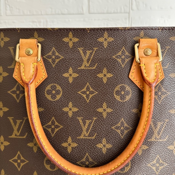 ❤️‍🔥Authentic LV sac plat in GM size❤️‍🔥 - Picture 12 of 17